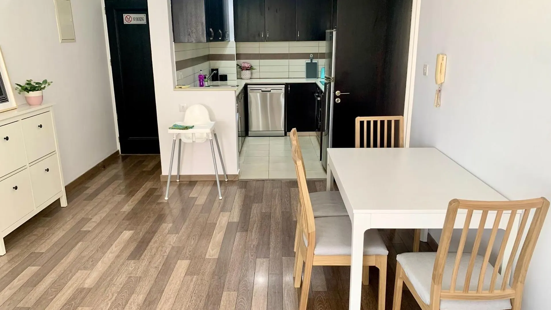 Carolina 2-Bedroom Suite Larnaca